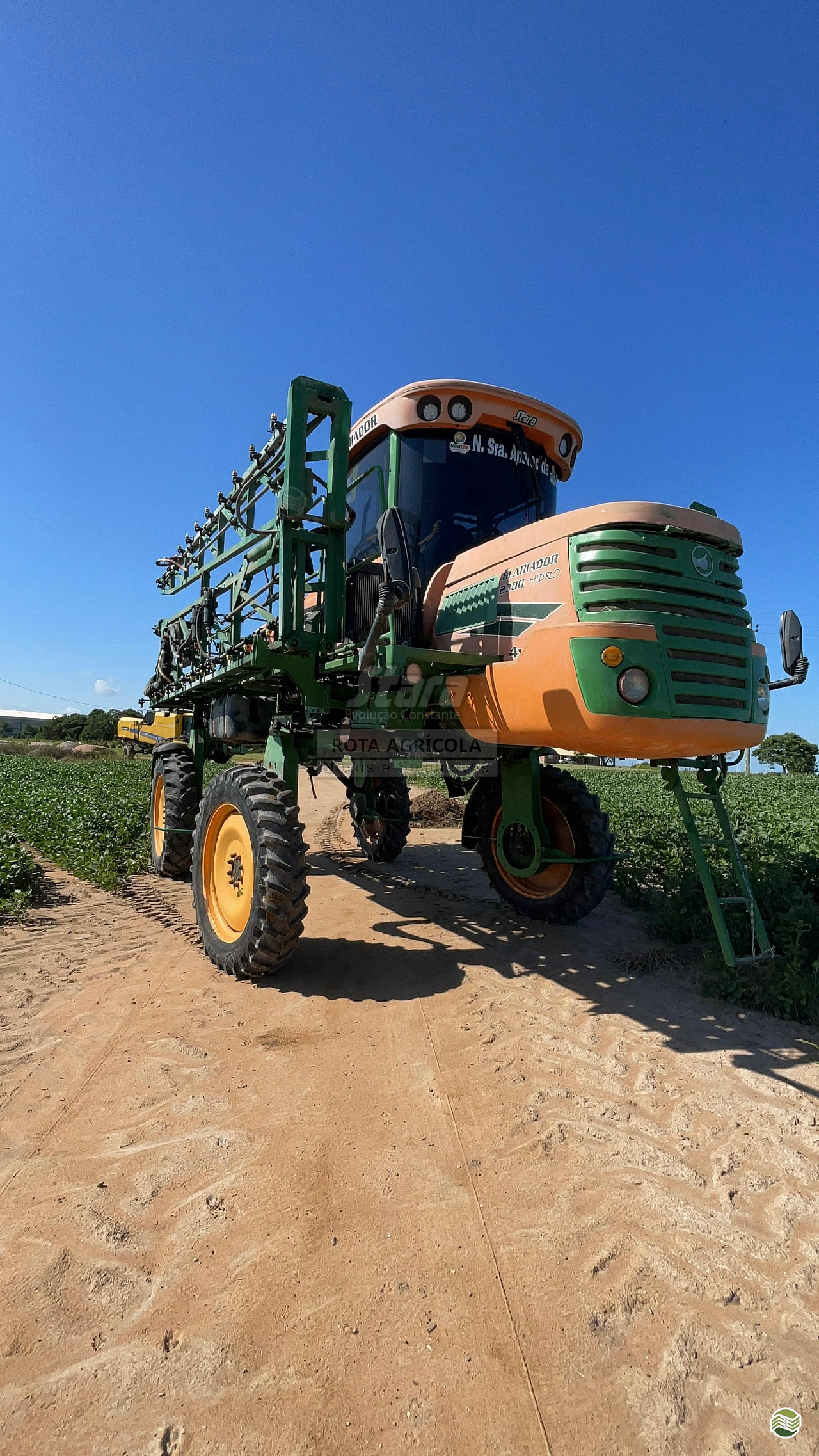 PULVERIZADOR STARA GLADIADOR 2300 Tração 4x4 Rota Agrícola - Stara TAPEJARA RIO GRANDE DO SUL RS